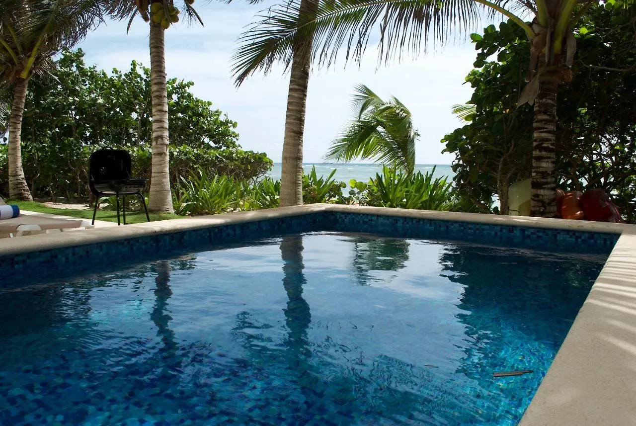 Casa Coral - Luxury Condos Akumal 0*,  México